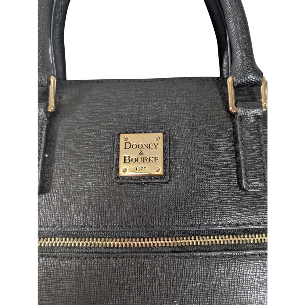 DOONEY & BOURKE! RICH BLACK GENUINE LEATHER, GOLD HARDWARE HAND BAG, PURSE! - Picture 3 of 11